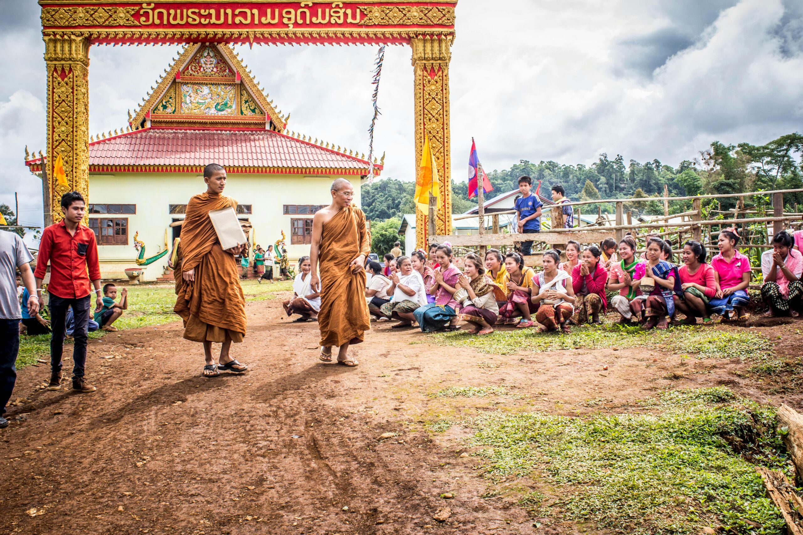 Laos, temple budista daurat