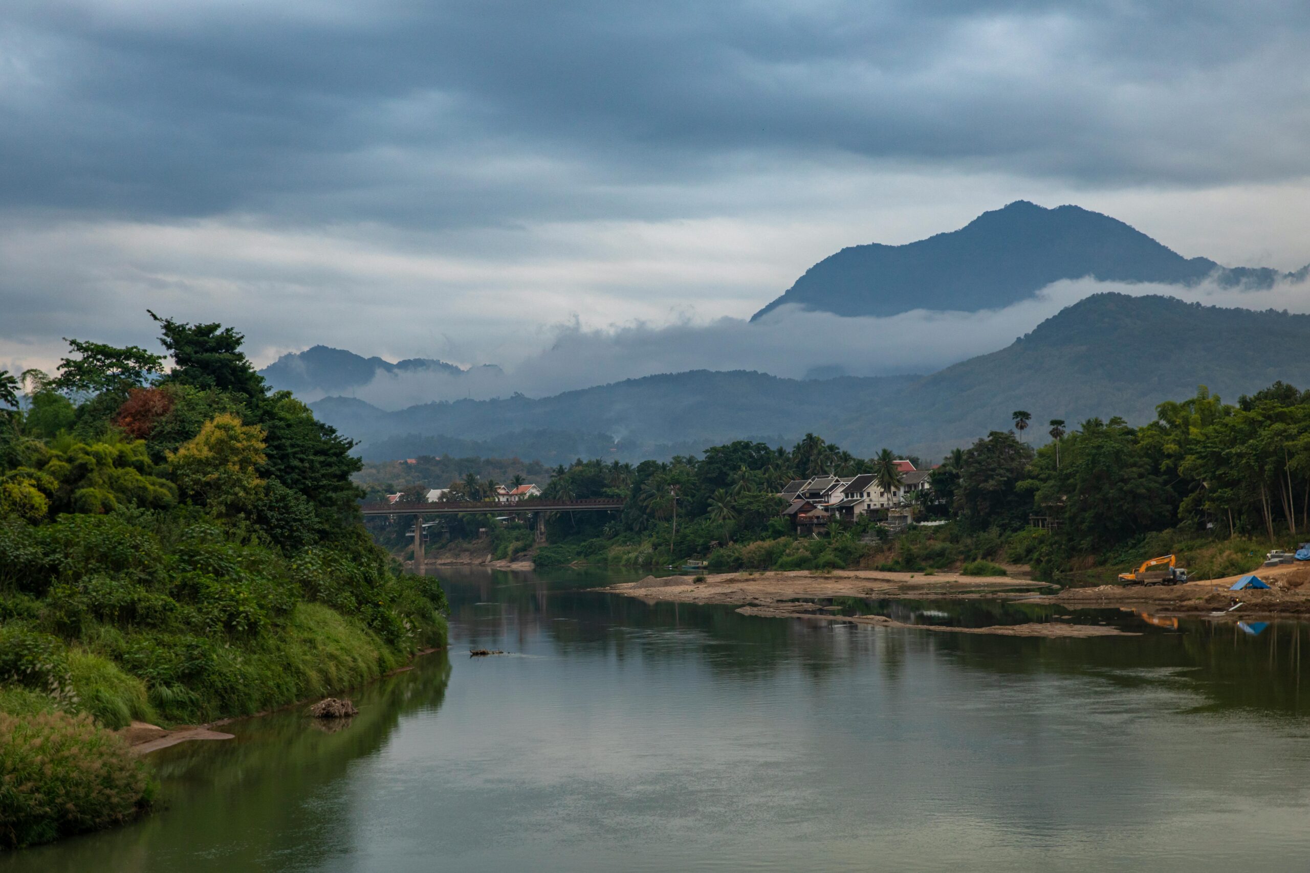Paisatge verd i muntanyós de Laos
