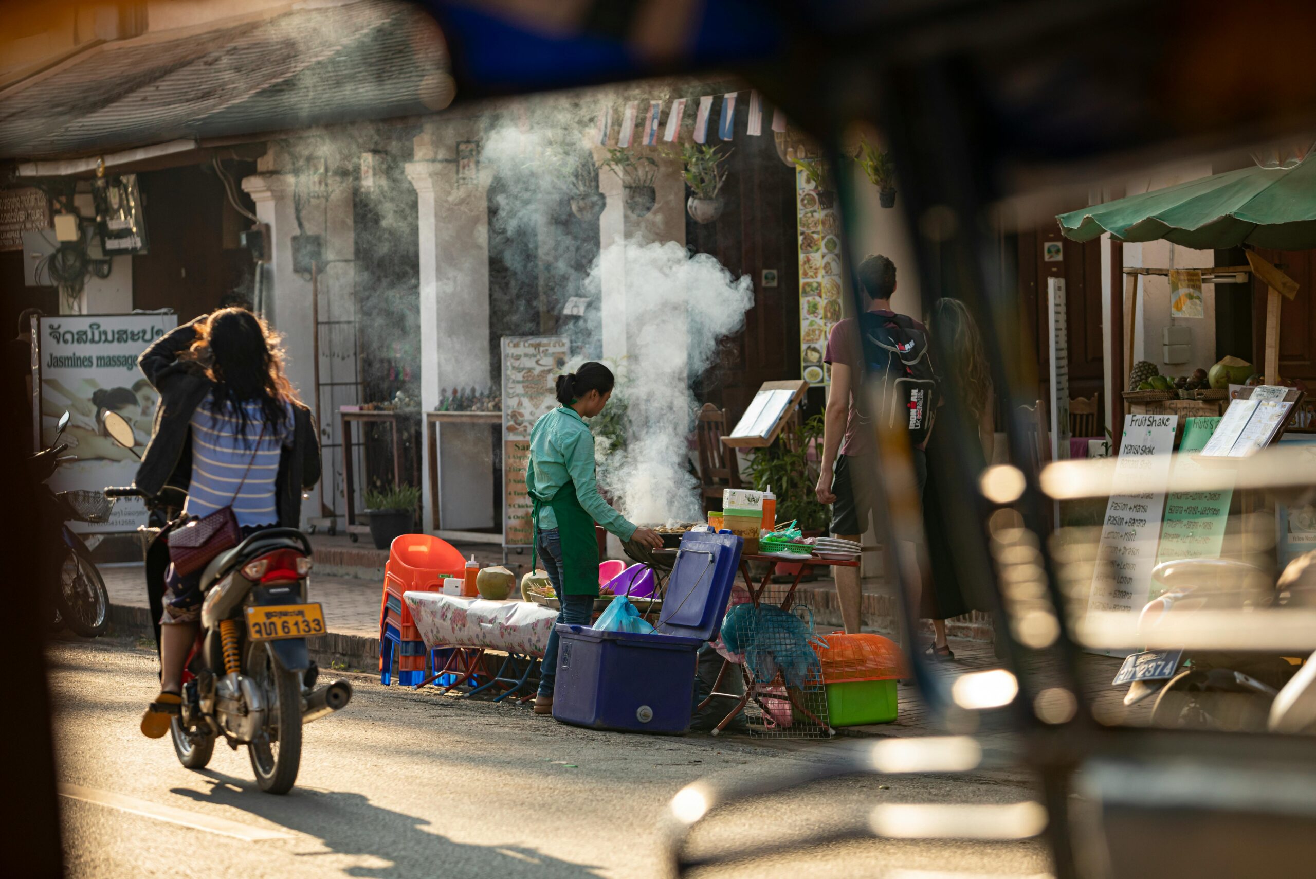 Menjar local i mercat a Laos