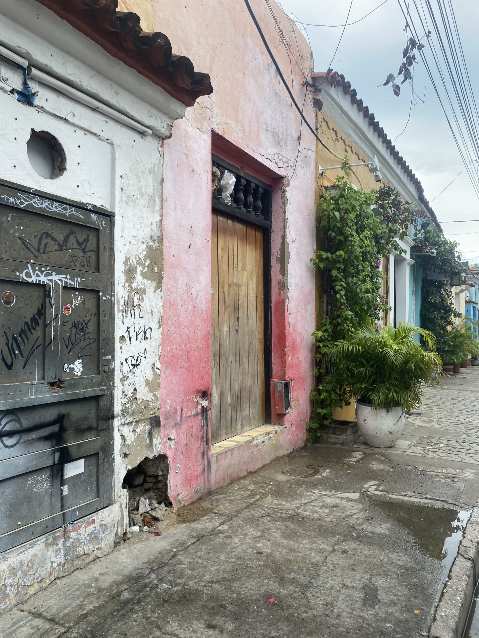 Carrer de colors al barri de Getsemaní, Cartagena