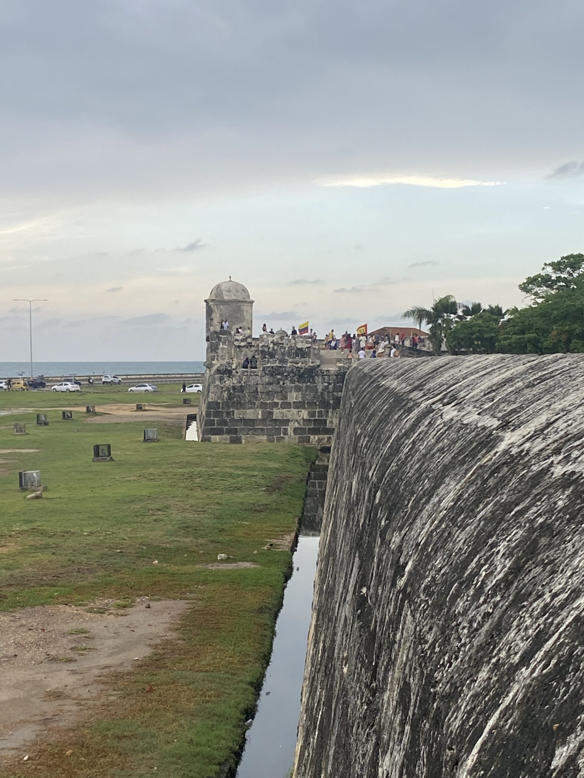 Muralles de Cartagena de Indias amb vistes al Carib
