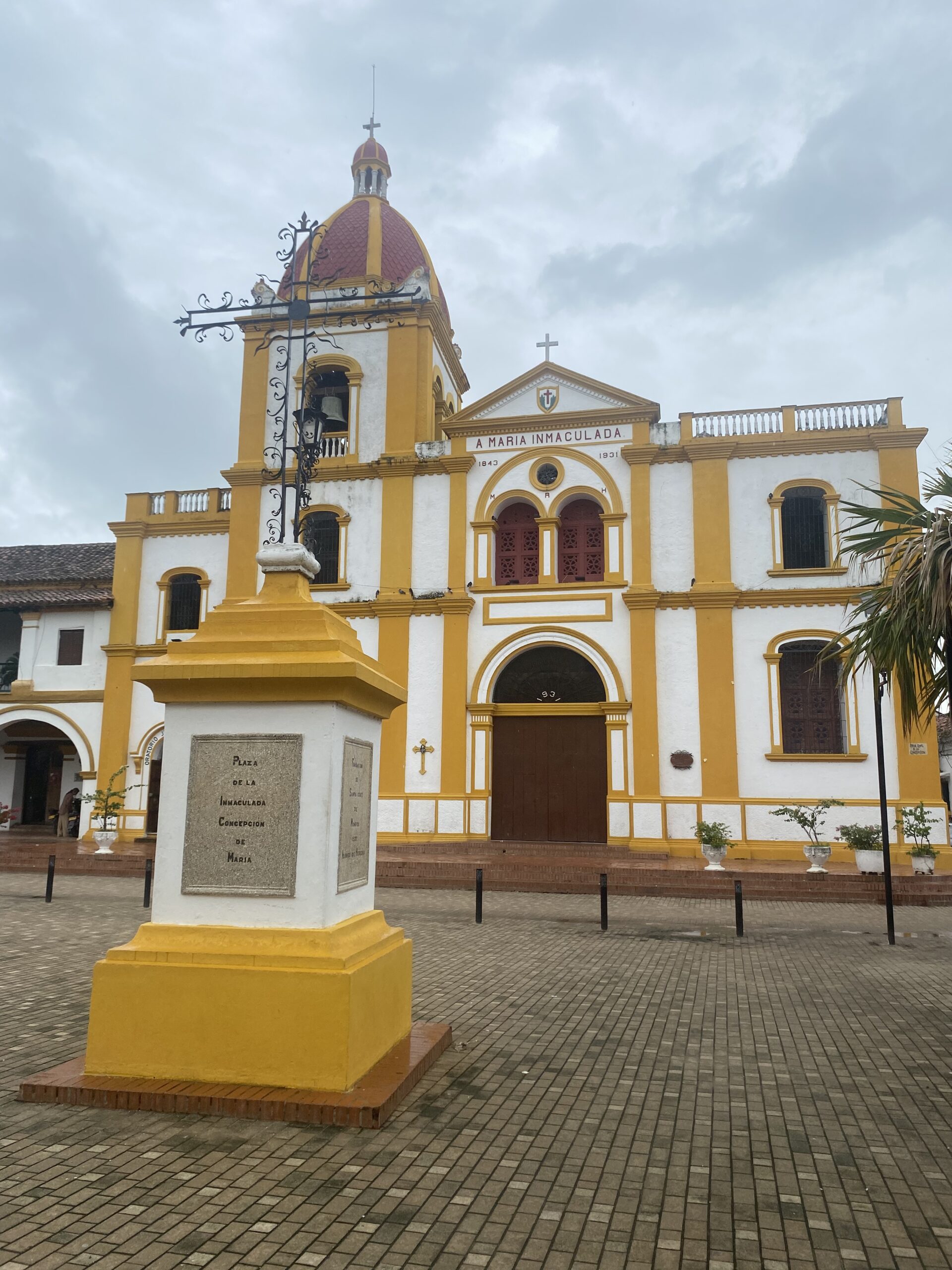 Façana de la Catedral de Mompox al centre històric de Santa Cruz de Mompox
