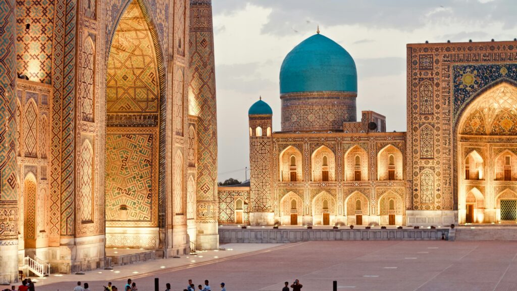 Plaça del Registan de Samarcanda, a Uzbekistan