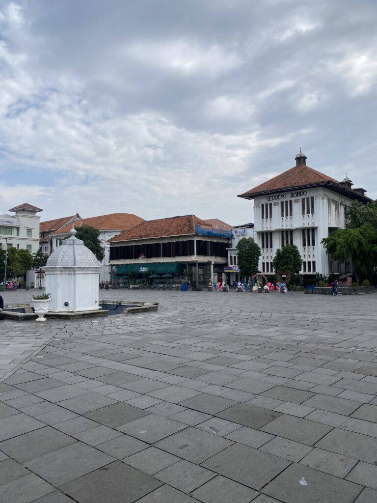 El Museu d'Història de Jakarta a la plaça Fatahillah, Kota Tua, Indonèsia