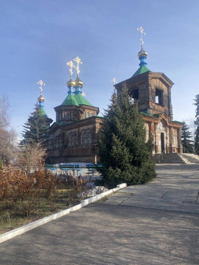 La catedral de la Santíssima Trinitat de Karakol, Kirguizistan